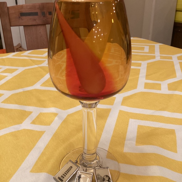 Great vintage wine glass - Picture 2 of 3